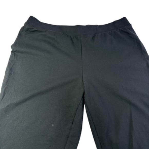 NWOT Chico's Weekends Black Single Back Pocket Joggers Size 1 Regular - Picture 3 of 7